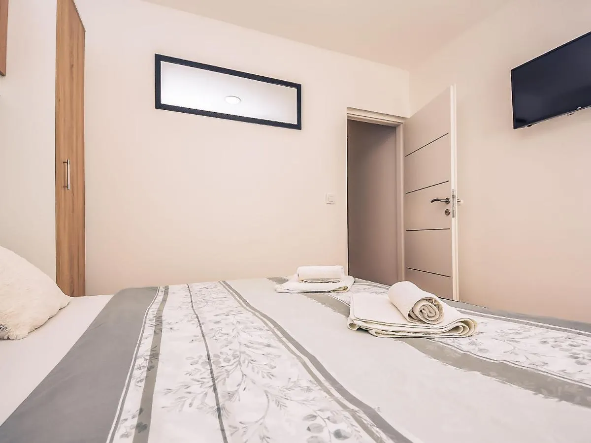 Apartment Matanovi Dvori-3 By Interhome Vir Croácia