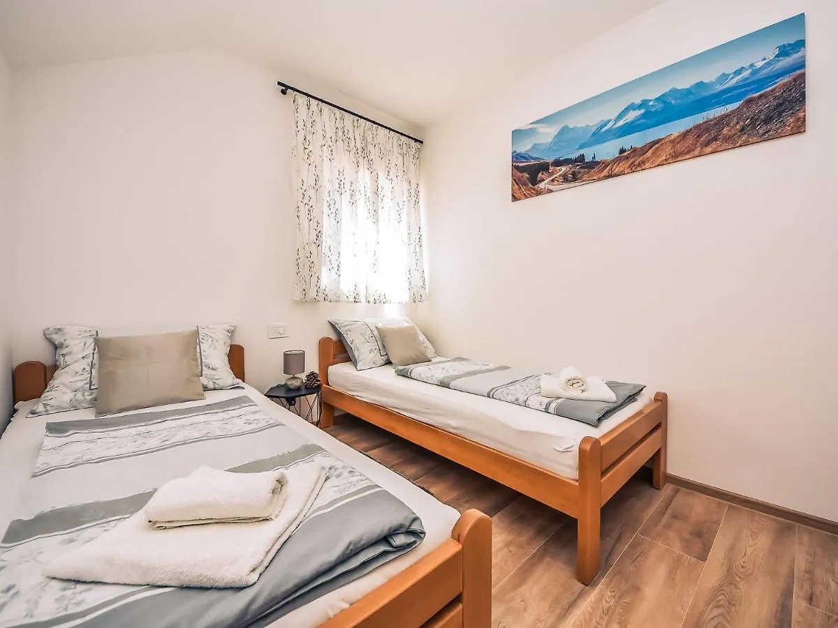 Apartment Matanovi Dvori-3 By Interhome Vir Croácia